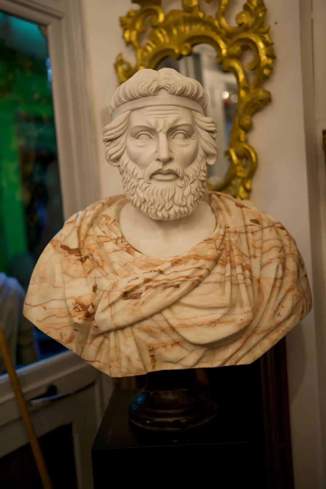 20th Century Bust Of Roman Hand Carved In Carrara White And Alicante Red Marble photo Art