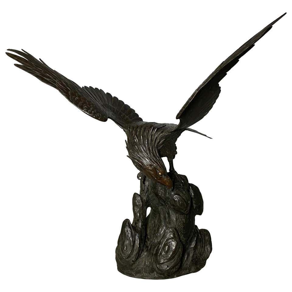 Antique Japanese Bronze Eagle From The Meiji Period, 19th Century
