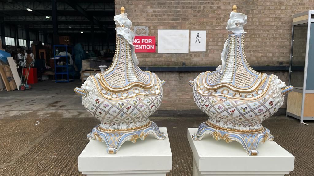 Pair Of Meissen 'Vaisseau à Mât' Ship Vase And Cover, 20th Century photo vintage