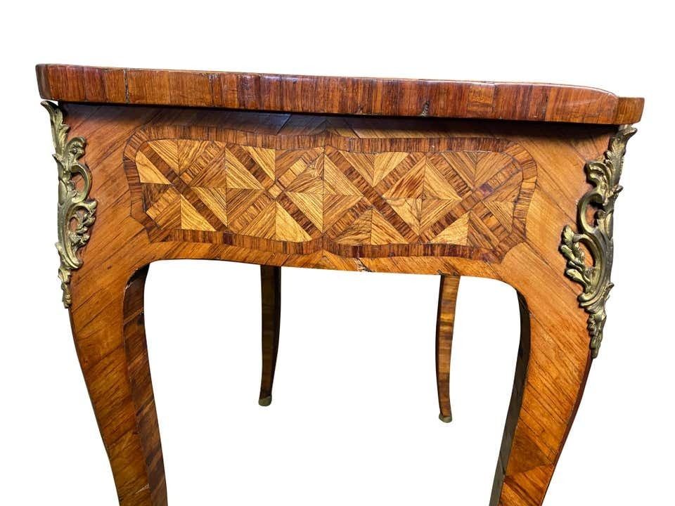 photo vintage Marquetry Inlaid Kingwood Desk, 18th Century
