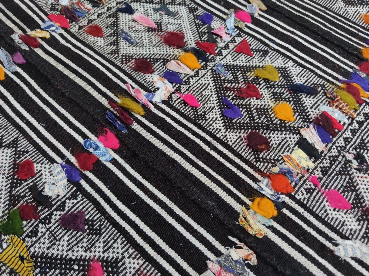 5.6x7.3 Ft Hand Woven Vintage Turkish Kilim Rug (Flat Weave) With Colorful Pomps photo buy