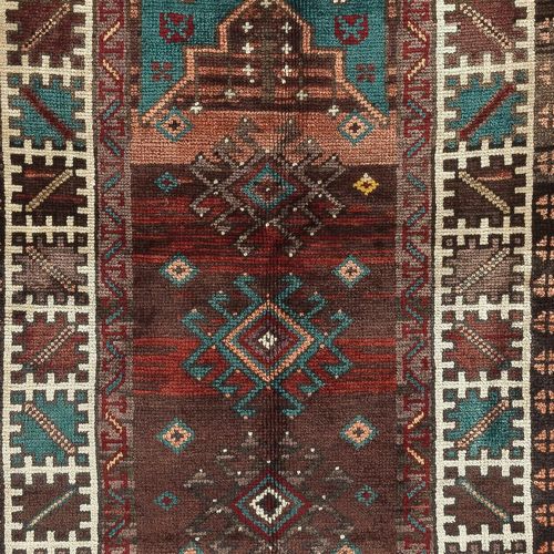 27x44 In Unique Vintage Handmade Turkish Accent Rug Made Of Wool photo 259.0