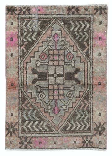 30x41 In Vintage Handmade Scatter Rug, Turkish Accent Rug, Decorative Door Mat