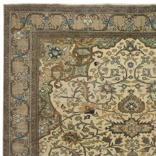 6.4x9.6 Ft Vintage Handmade Turkish Area Rug In Shades Of Beige, 100% Wool photo Textiles