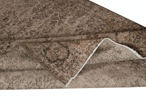 5x8.7 Ft Contemporary Wool Area Rug In Brown. Hand Knotted In Turkey photo for sale