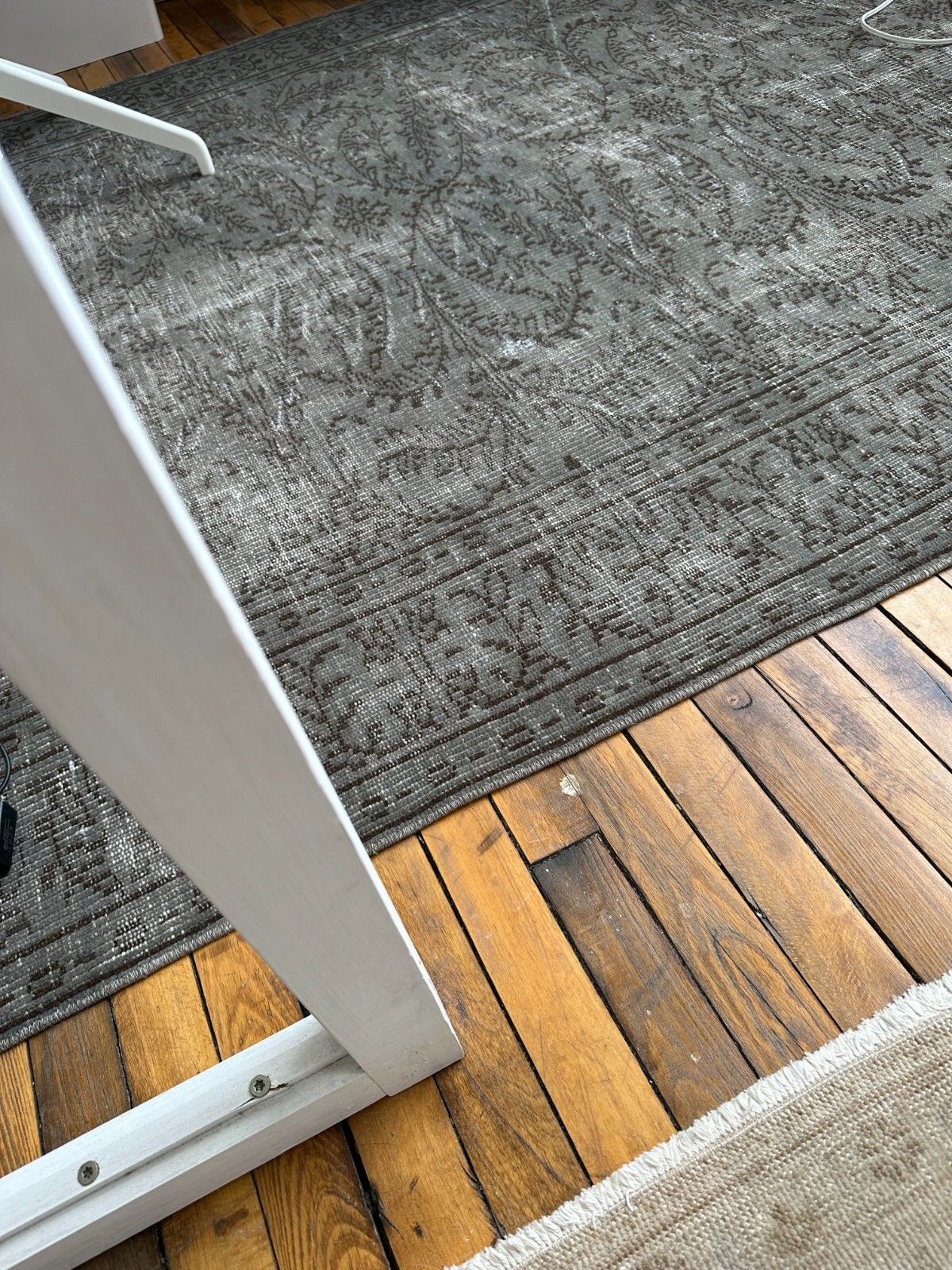 5.6x9 Ft Mid Century Handmade Turkish Wool Area Rug In Gray For Modern Interiors photo vinterior