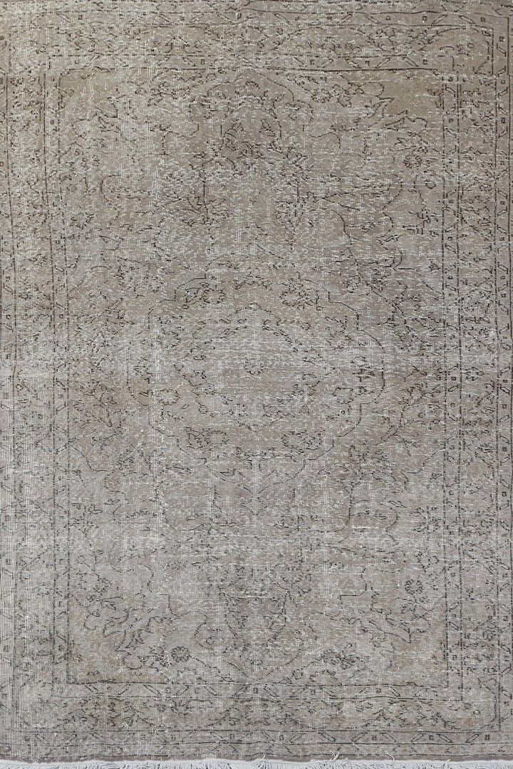 4.8x9.3 Ft Vintage Garden Design Rug Overdyed In Gray, Handknotted In Turkey
