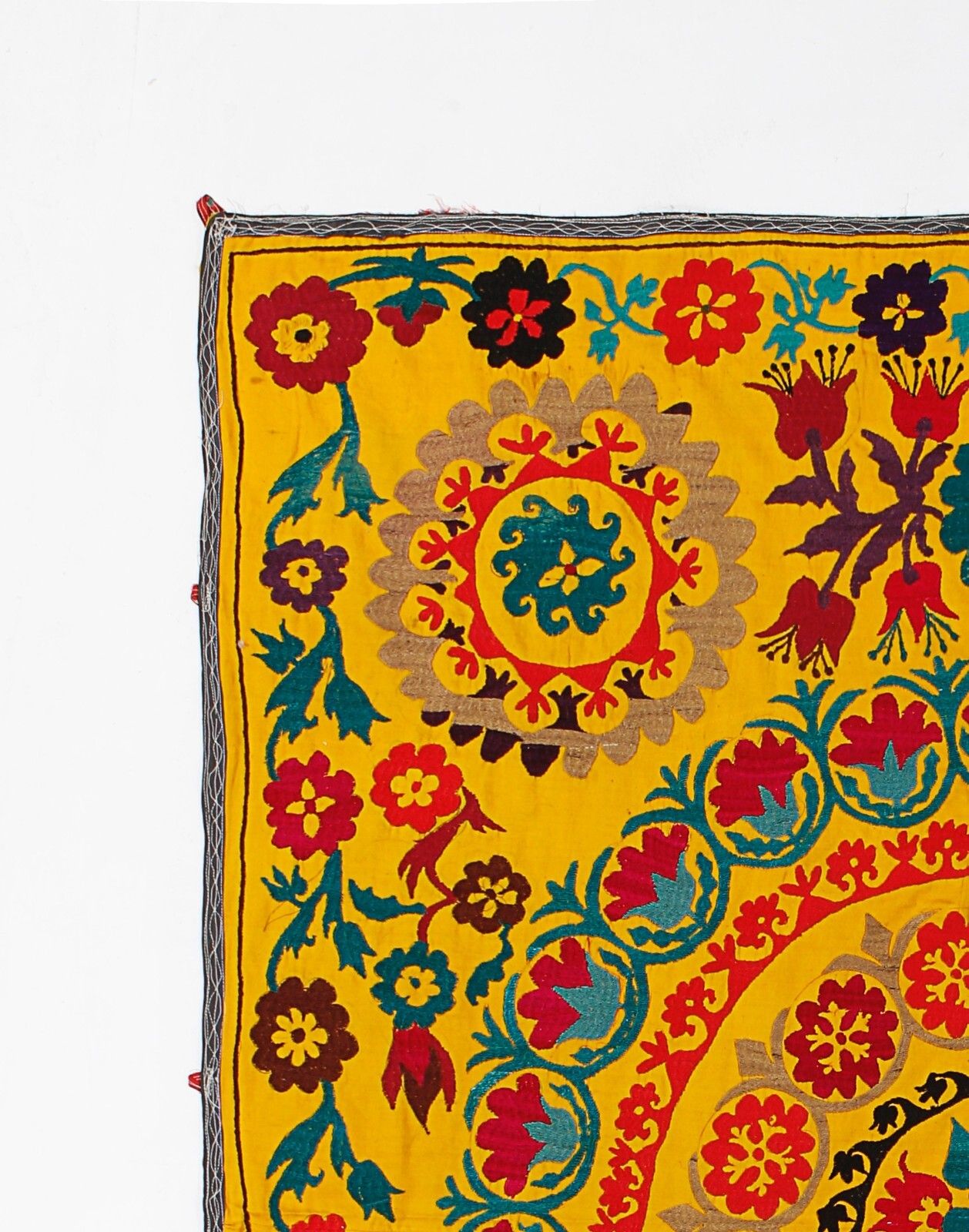 4.5x6 Ft Asian Suzani Textile. Embroidered Cotton & Silk Bed Cover, Wall Hanging photo Textiles
