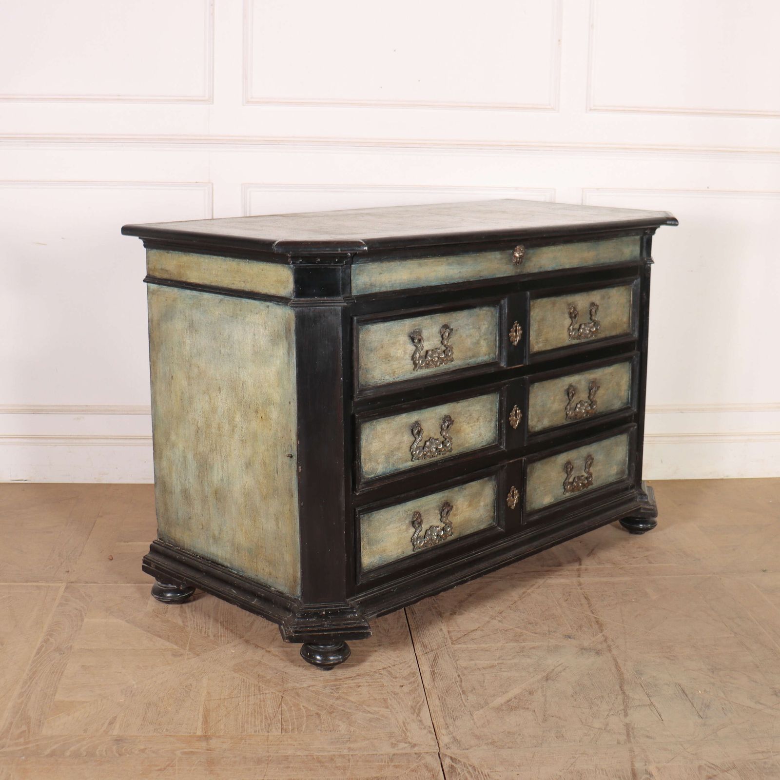 18th Century Italian Painted Commode photo buy