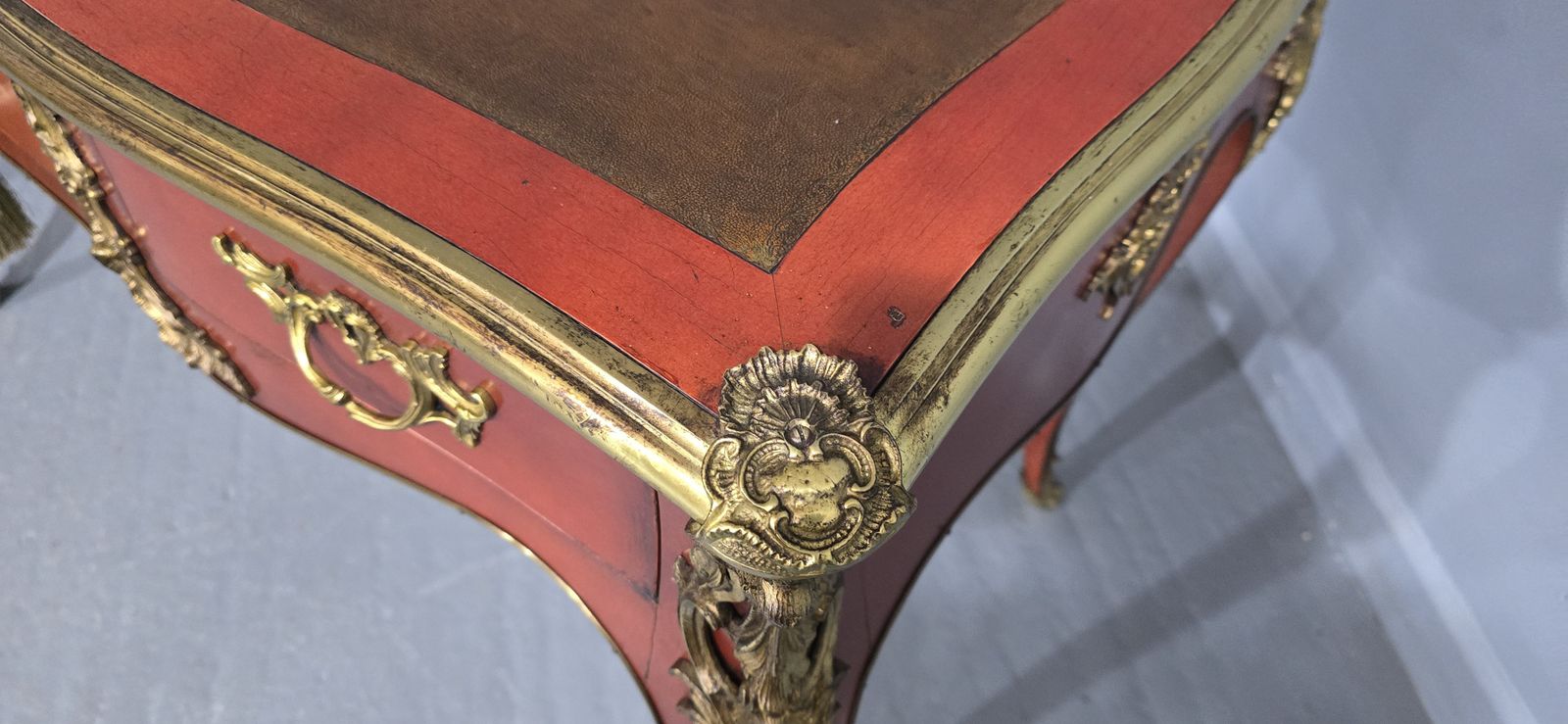 Outstanding Pair Of Red Laquered Bureau Plat Desks photo vinterior