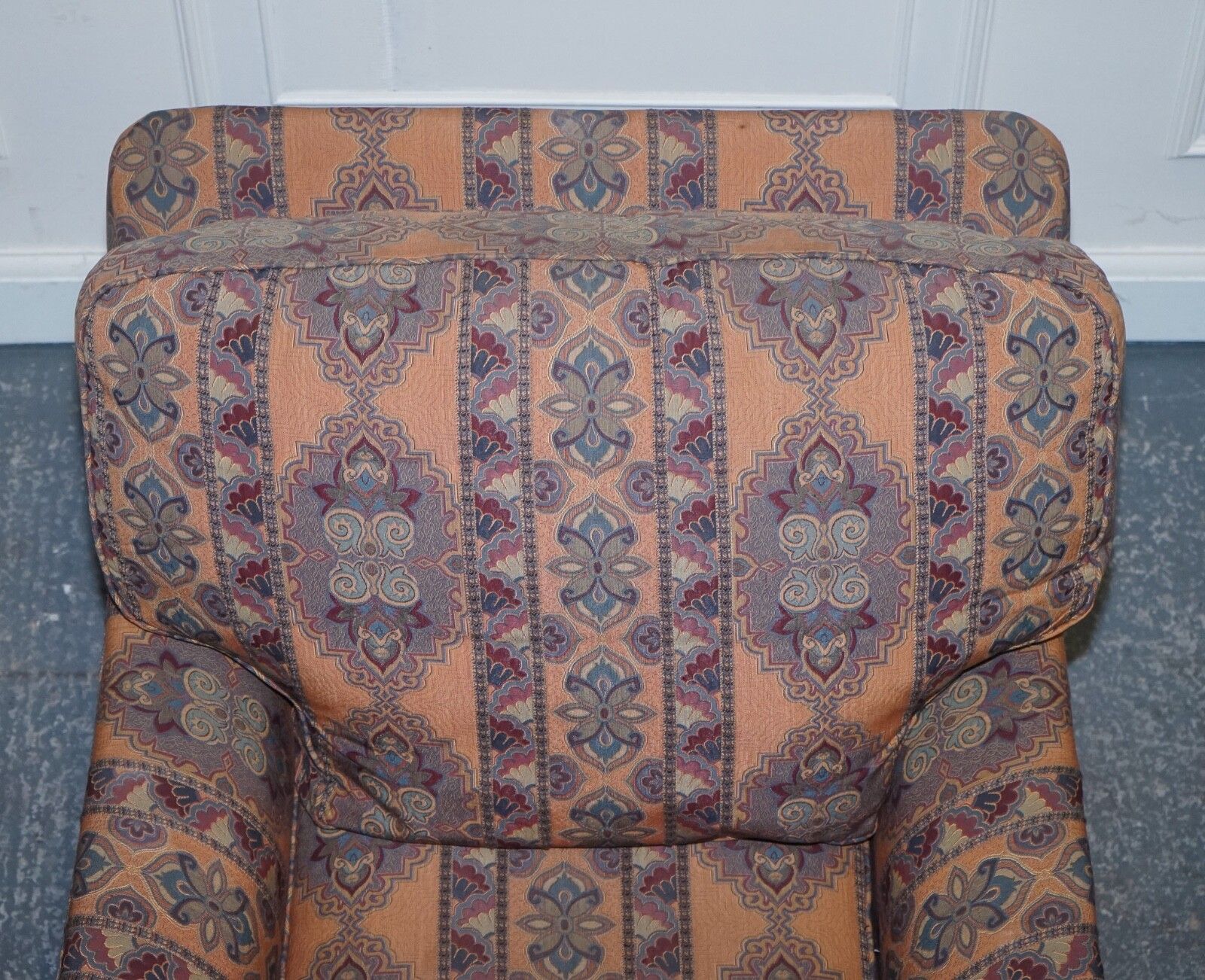photo furniture Lovely Multiyork Countryhouse Removable Fabric Howard Arm Style Lounge Armchair
