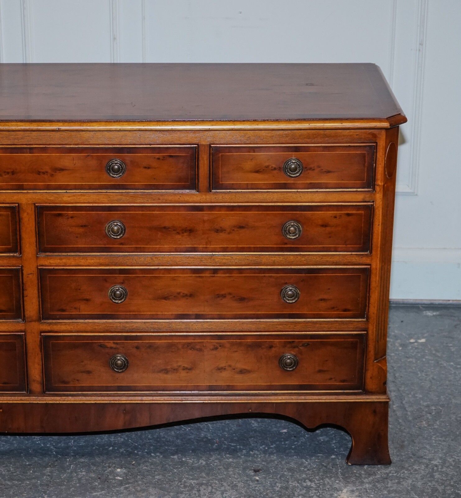 Georgian Style H.G. Hudson Burr Walnut Sideboard Bank Of Drawers Quality Made photo buy