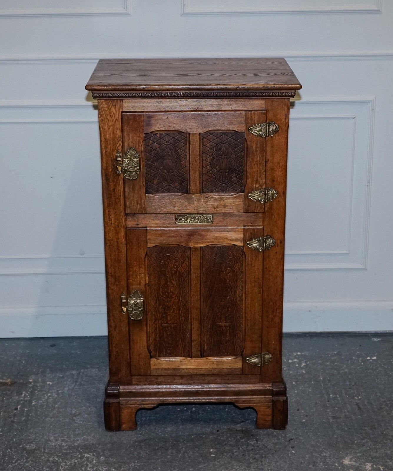 Circa 1900's Large North American Alaska Muskegon Oak Larder Ice Box Collectable photo Furniture