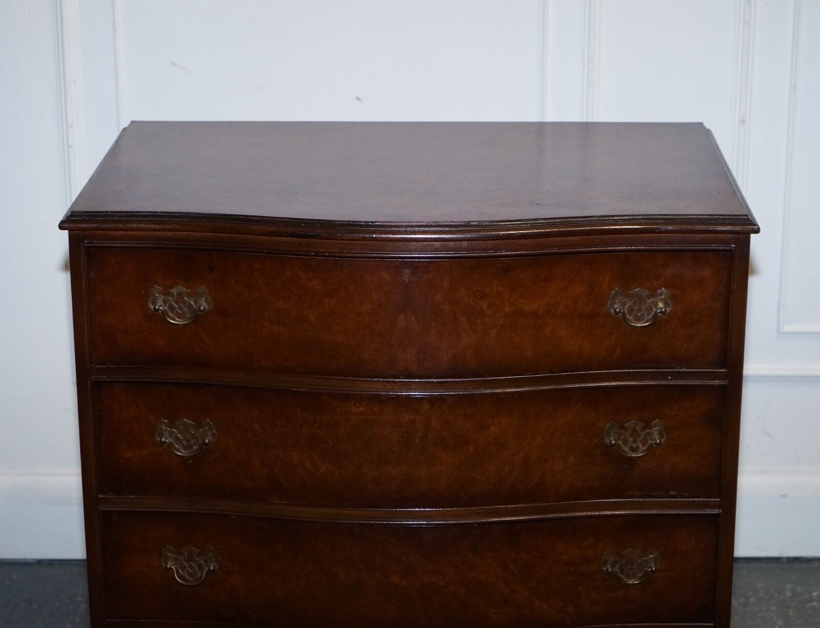 Late 20th Century Burr Walnut Chest Of Drawers With Brass Handles photo vinterior