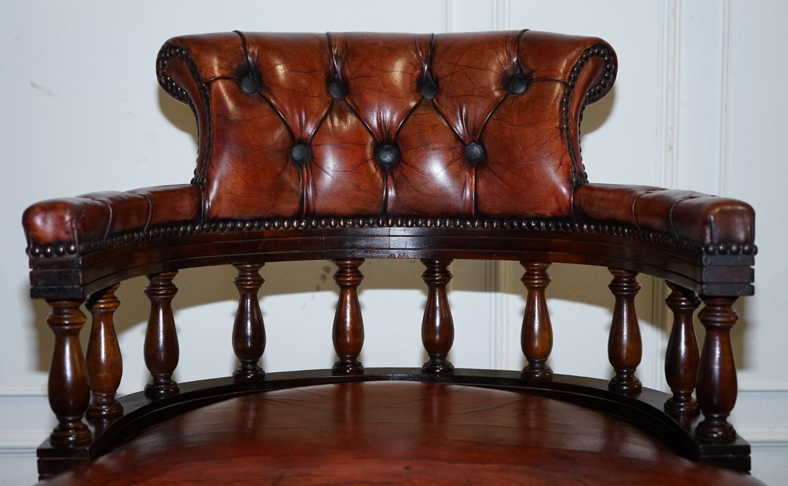 photo furniture Antique Hand Dyed Brown Leather Chesterfield Captains Office Swivel Armchair