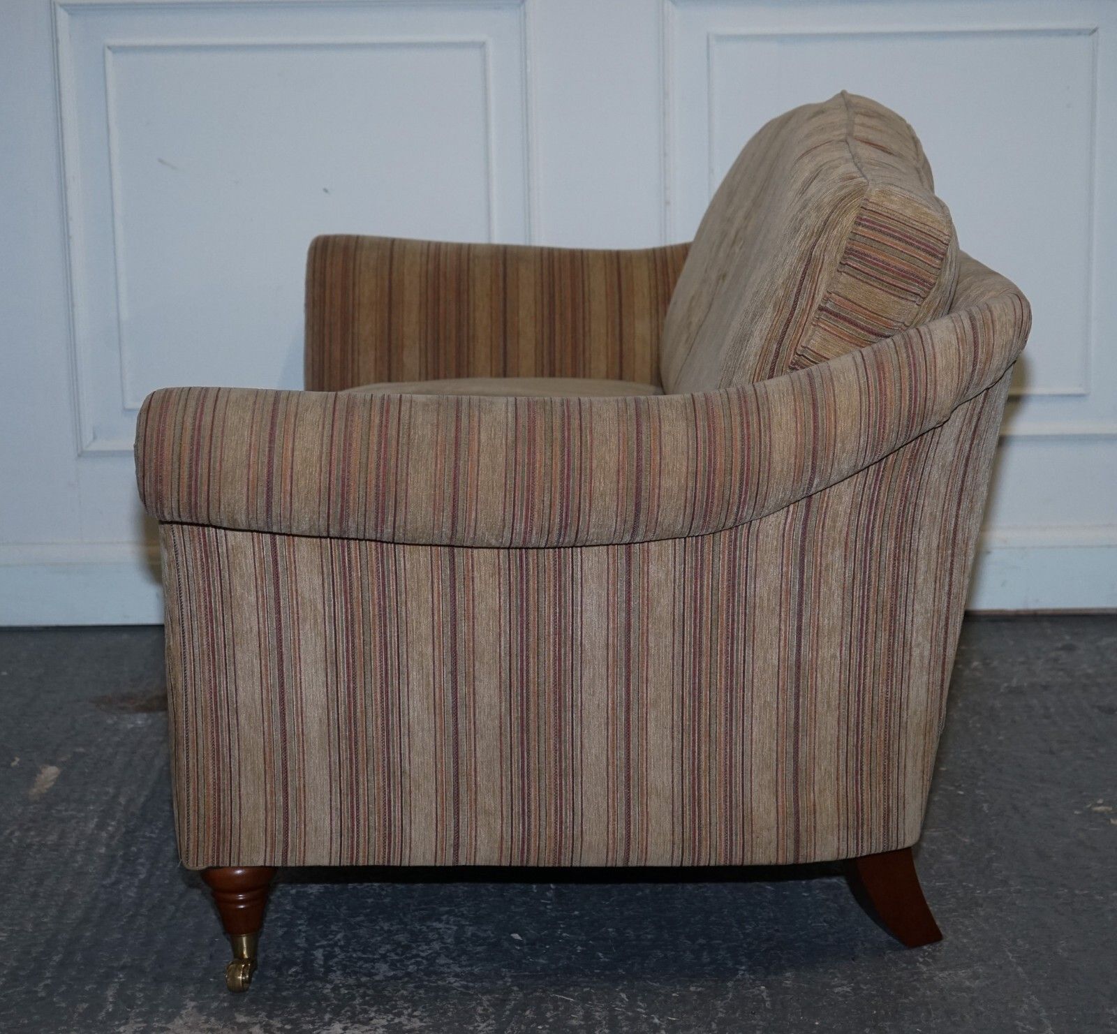 950.0 Vintage Parker Knoll Westbury 2 Seater Fabric Sofa With Castor Feet photo