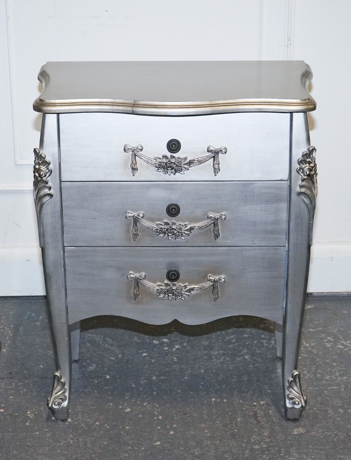 Lovely French Grey Silver Baroque Style 3 Drawer Bedside Tables Chest Of Drawers photo buy