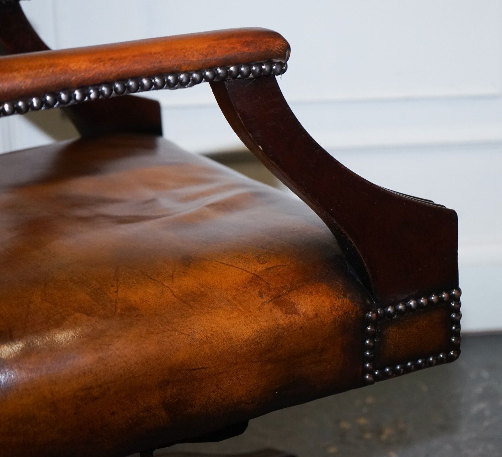 photo for sale Rare Cigar Brown Leather Chesterfield Directions Conference Leather Chair