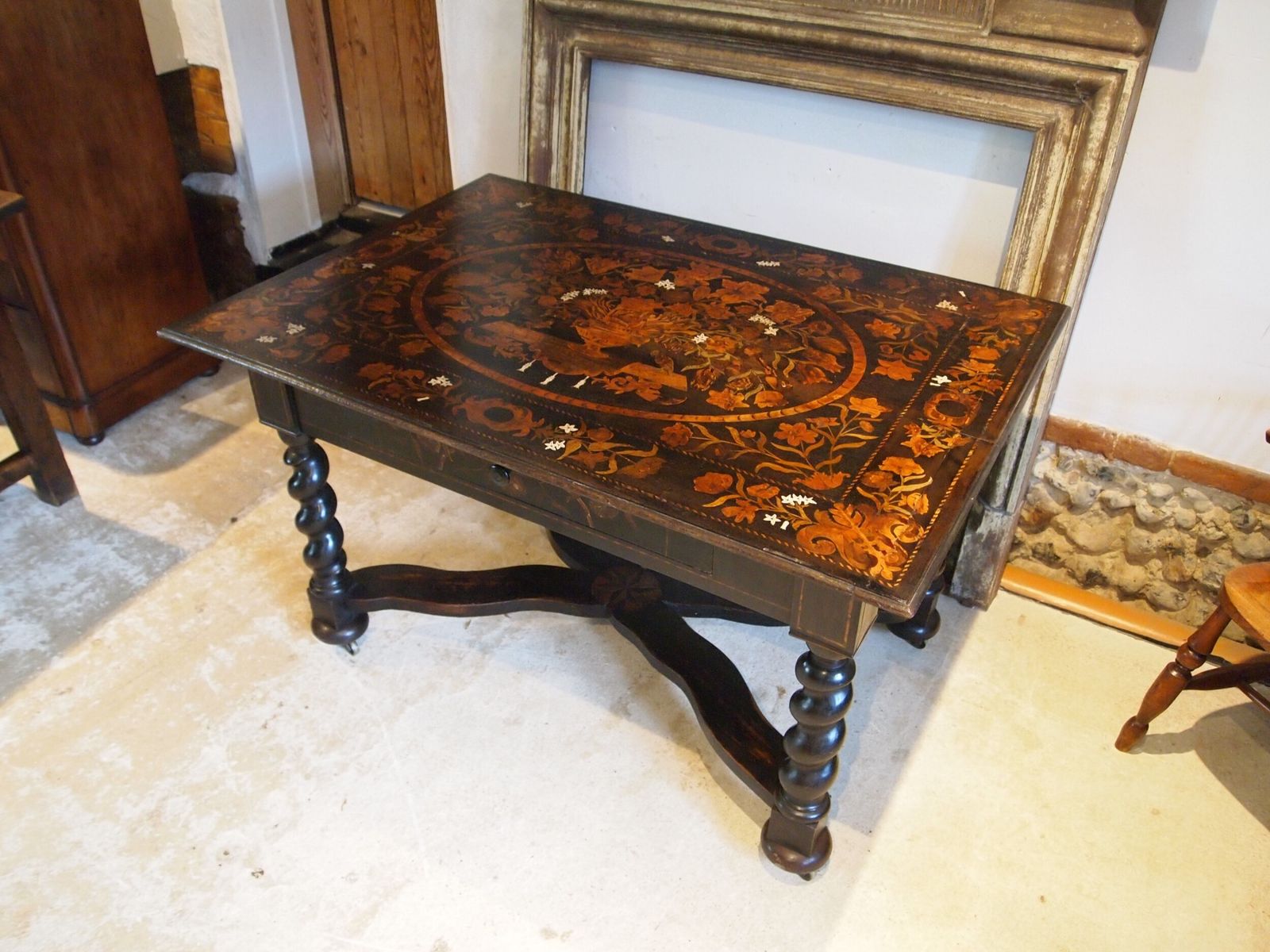 photo furniture Table Stunning Rare Marquetry George II Oak C1740