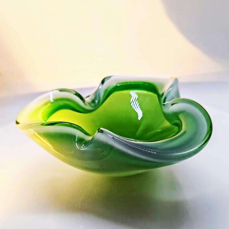 1960s Big Ashtray Or Catch All In Murano Glass By Flavio Poli For Seguso.   Made In Italy.