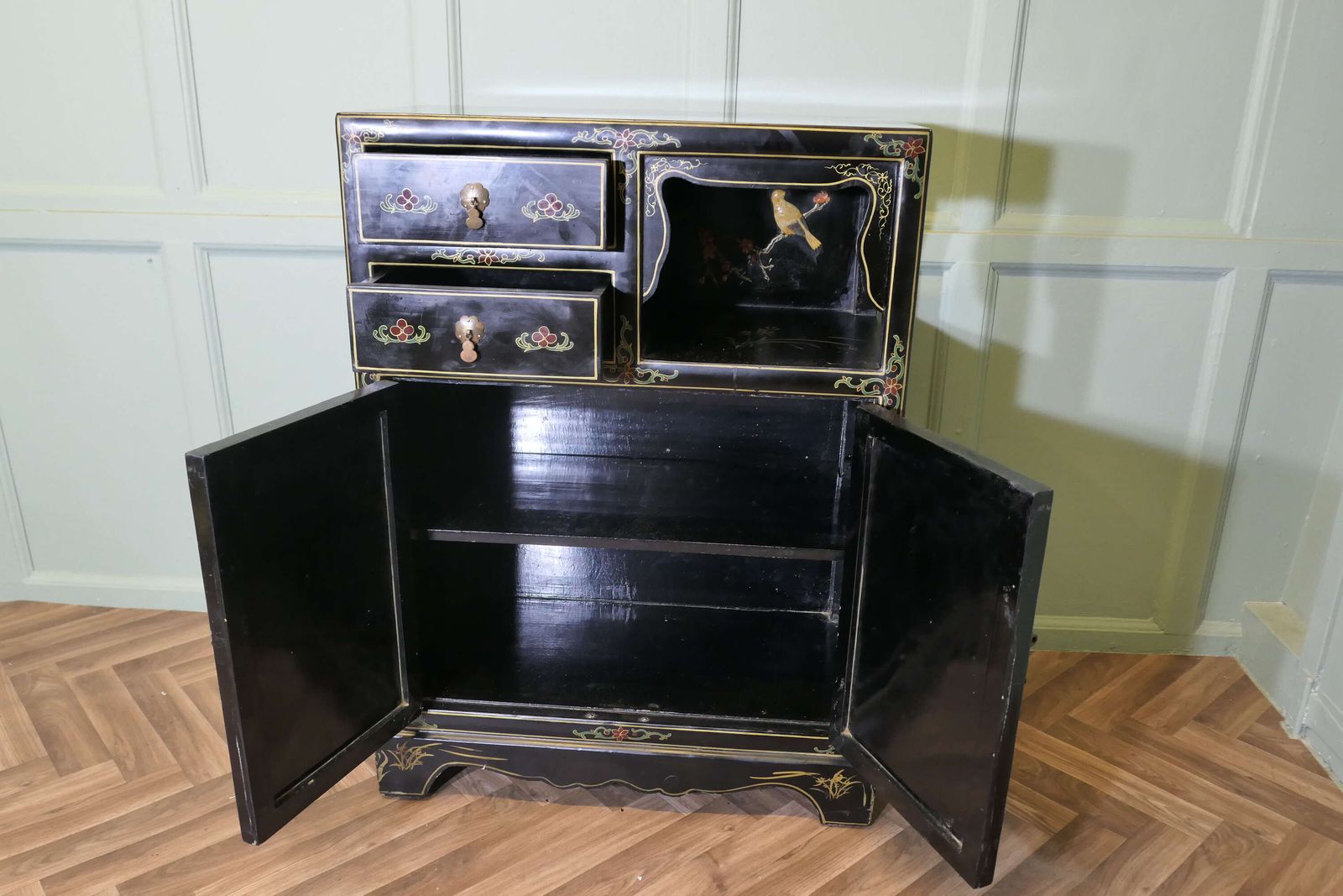 Pretty Black Chinoiserie Cupboard Decorated With Birds And Flowers photo vinterior