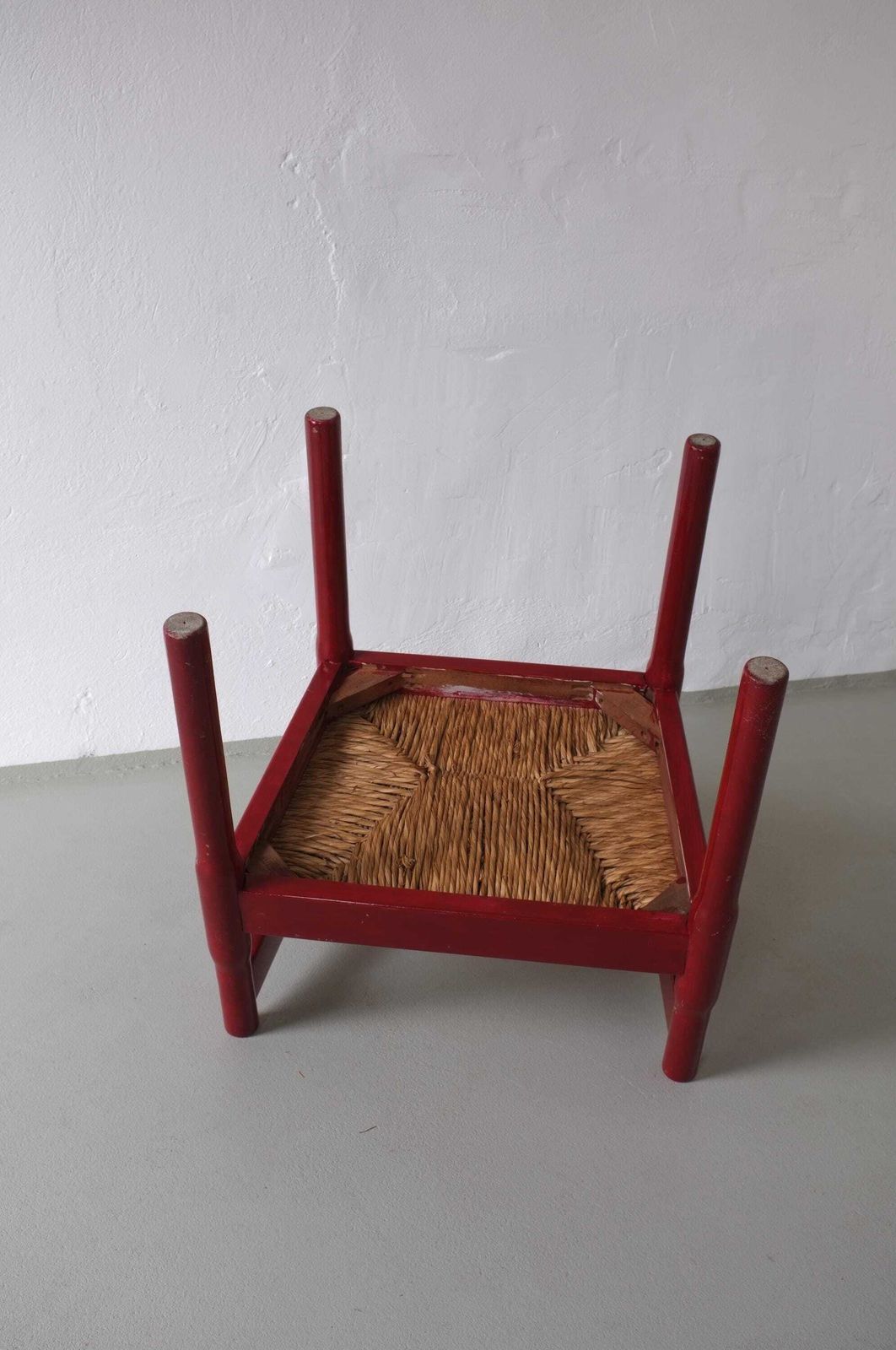 photo furniture 2 Red Vico Magistretti “Carimate” Style Armchairs | Italy | 1970s