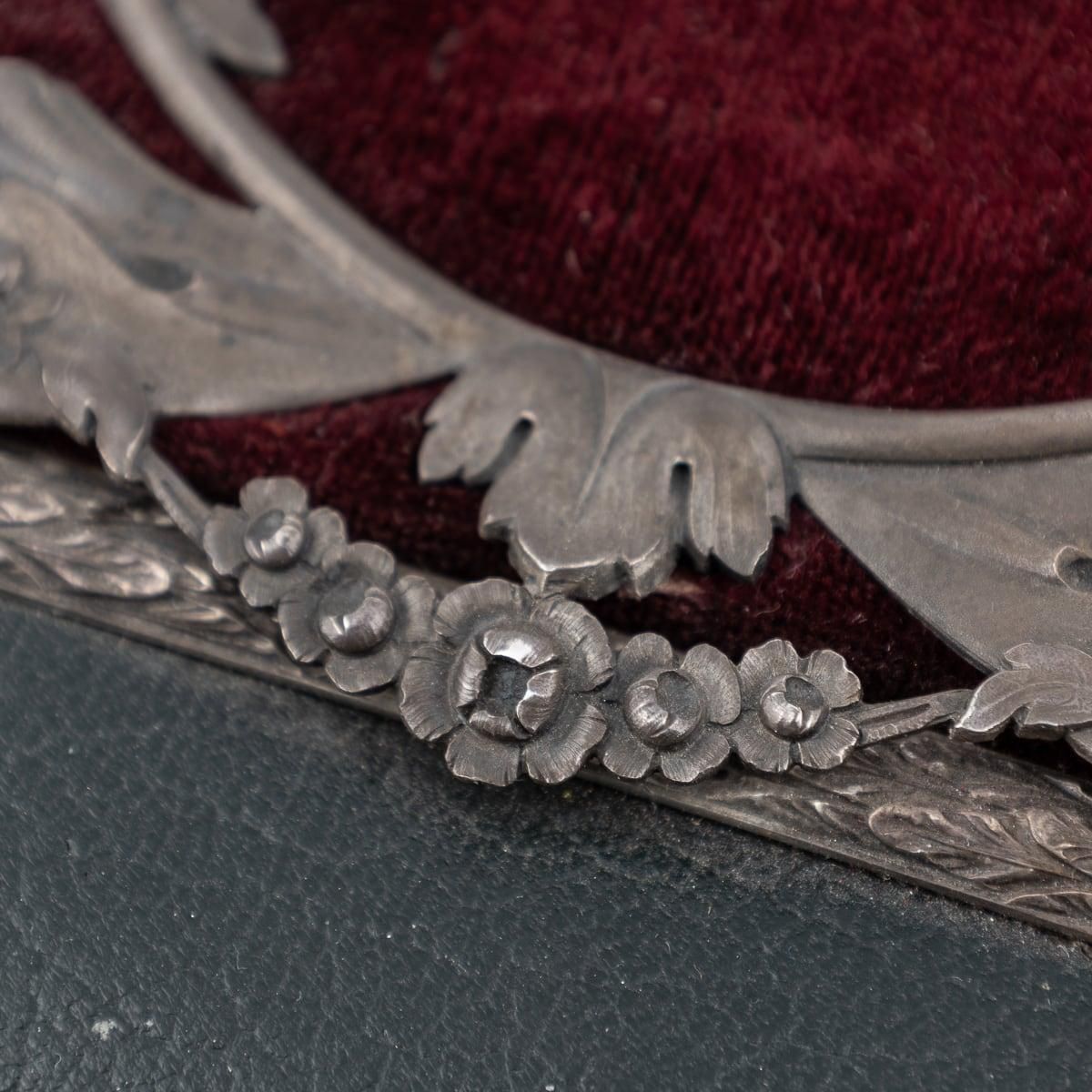 photo furniture Antique 19th Century Russian Solid Silver, Velvet & Leather Book Cover C.1890