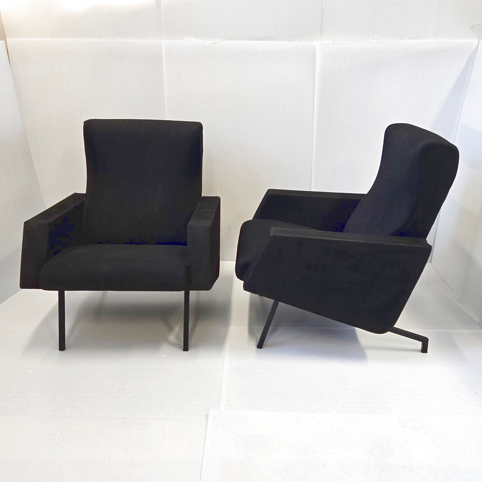 photo furniture Paar Vintage Stone Guariche Miami Fauteuils Voor Meurop, Ca. Jaren 1960