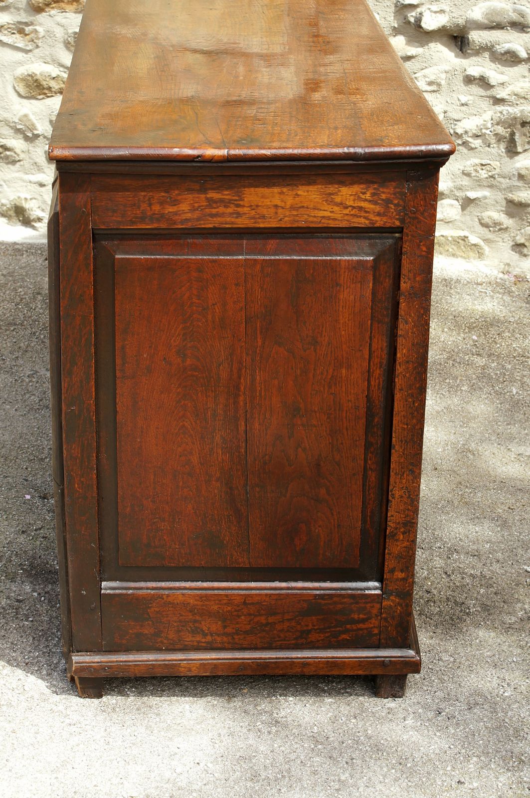 photo furniture 18th Century Oak Dresser., 18th Century And Earlier