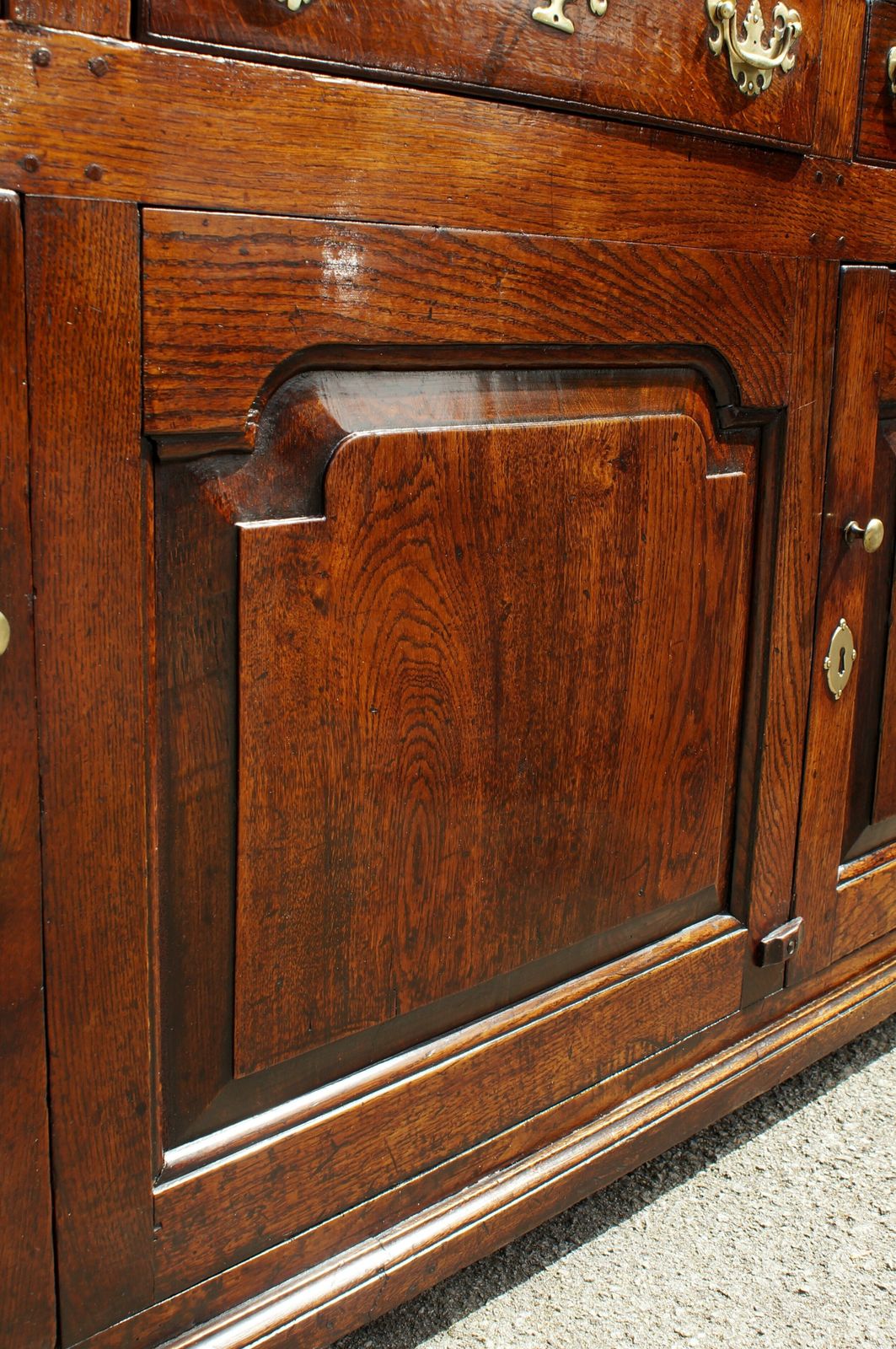 Furniture 18th Century Oak Dresser., 18th Century And Earlier photo