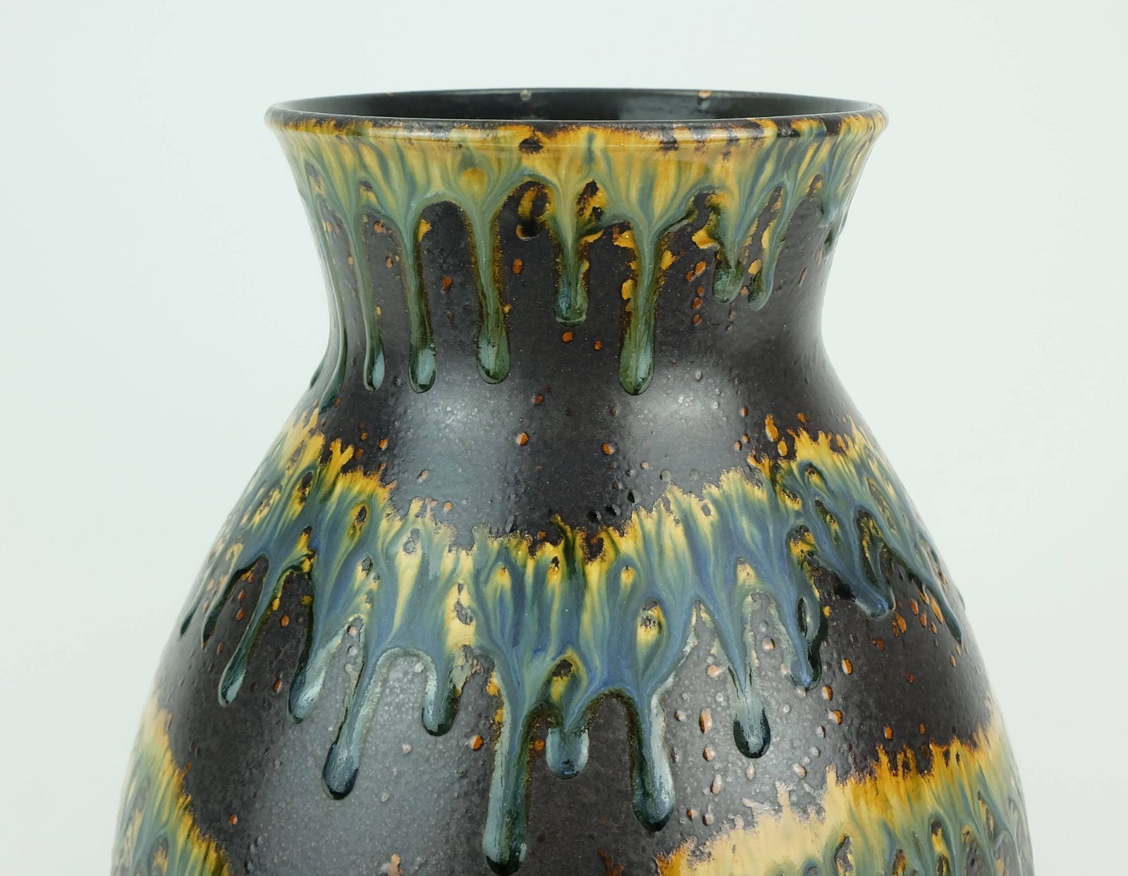 Mid Century Vase Dumler & Breiden Vase Model 122/30 With Rare Colorful Patt photo vinterior