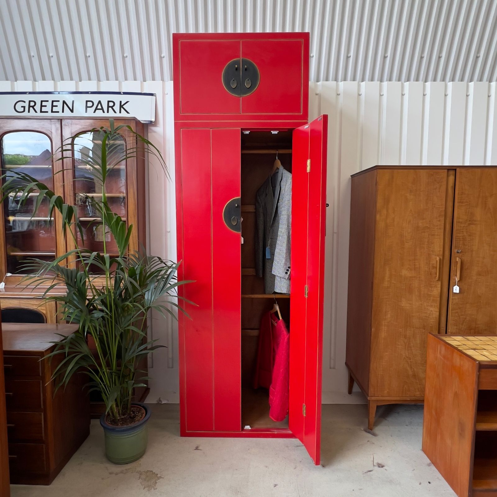 Handmade Bespoke Traditional Chinese Red Wardrobes photo furniture