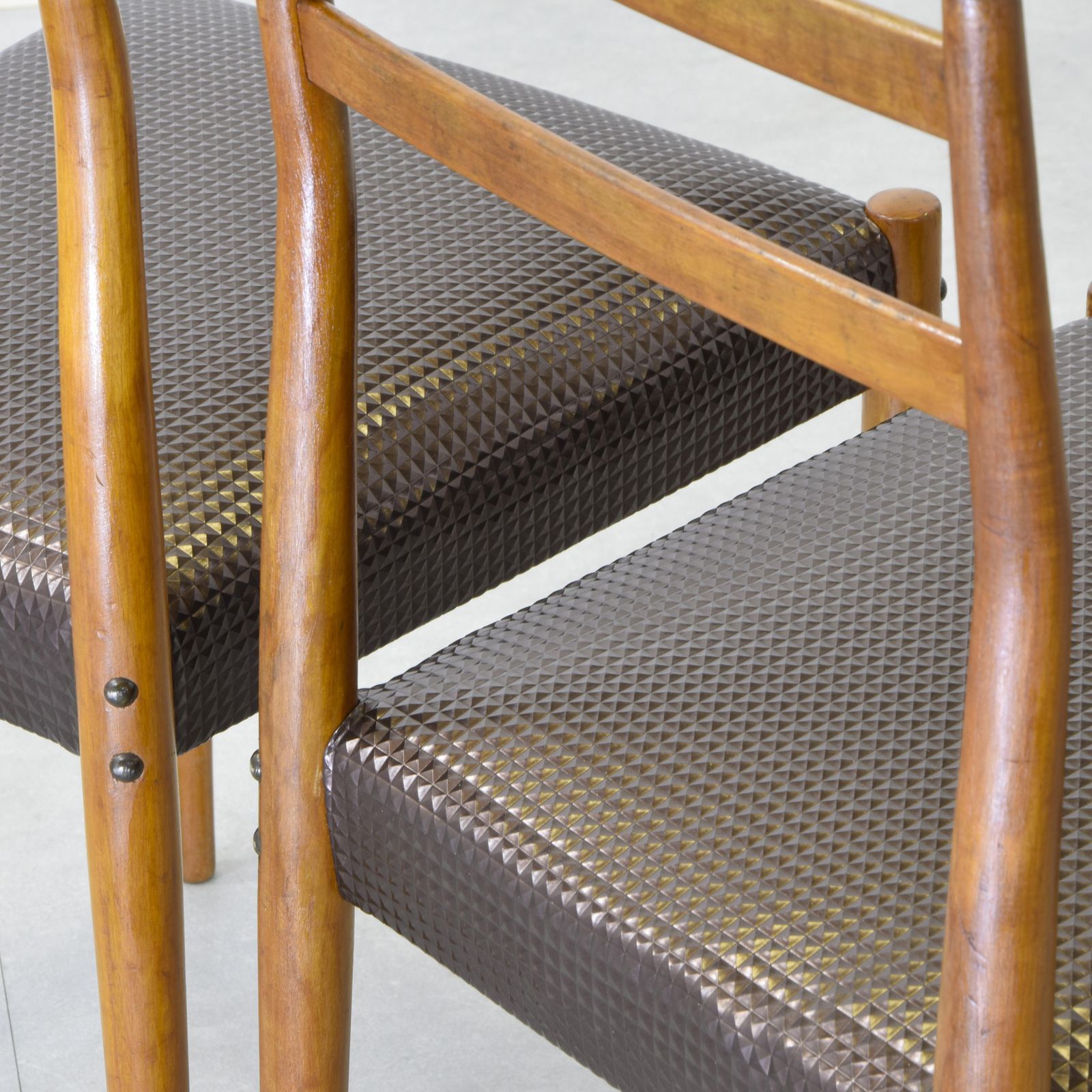 Furniture Fratelli Reguitti Set Of Gio Ponti Chairs. photo