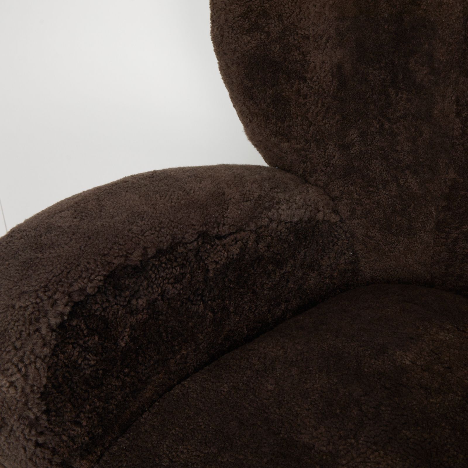 photo vinterior Märta Blomstedt 'Aulanko' Armchair Hämeenlinna, Finland, 1940s