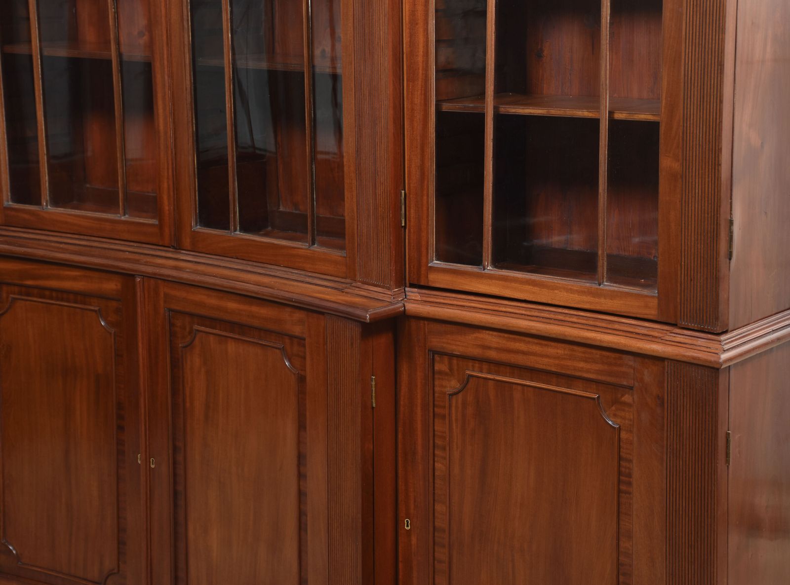 Regency Mahogany Library Bookcase photo vinterior