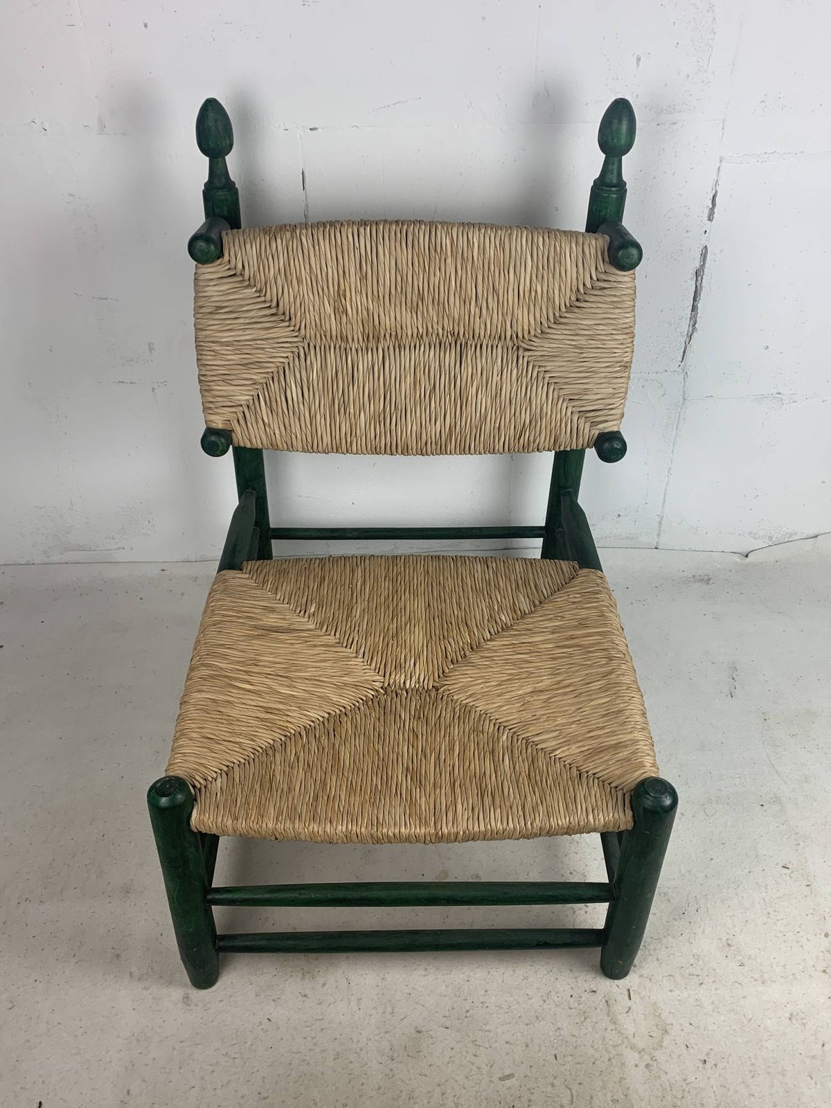photo vintage French Straw Rush Low Lounge Chair In The Style Of Charles Dudouyt, 1950s