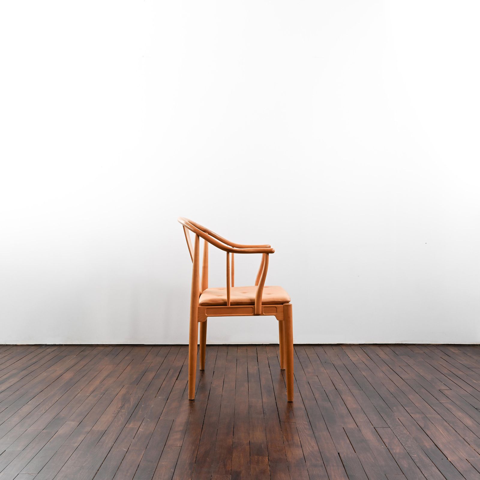 Set Of 6 China Chairs In Clear Lacquered Ash Wood Designed By Hans Wegner In 1944 photo furniture