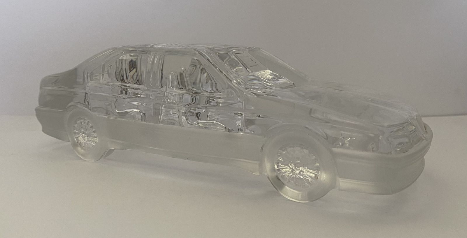 Daum France, Alfa Romeo 164 Lead Crystal Desktop Model, 1/20th Scale