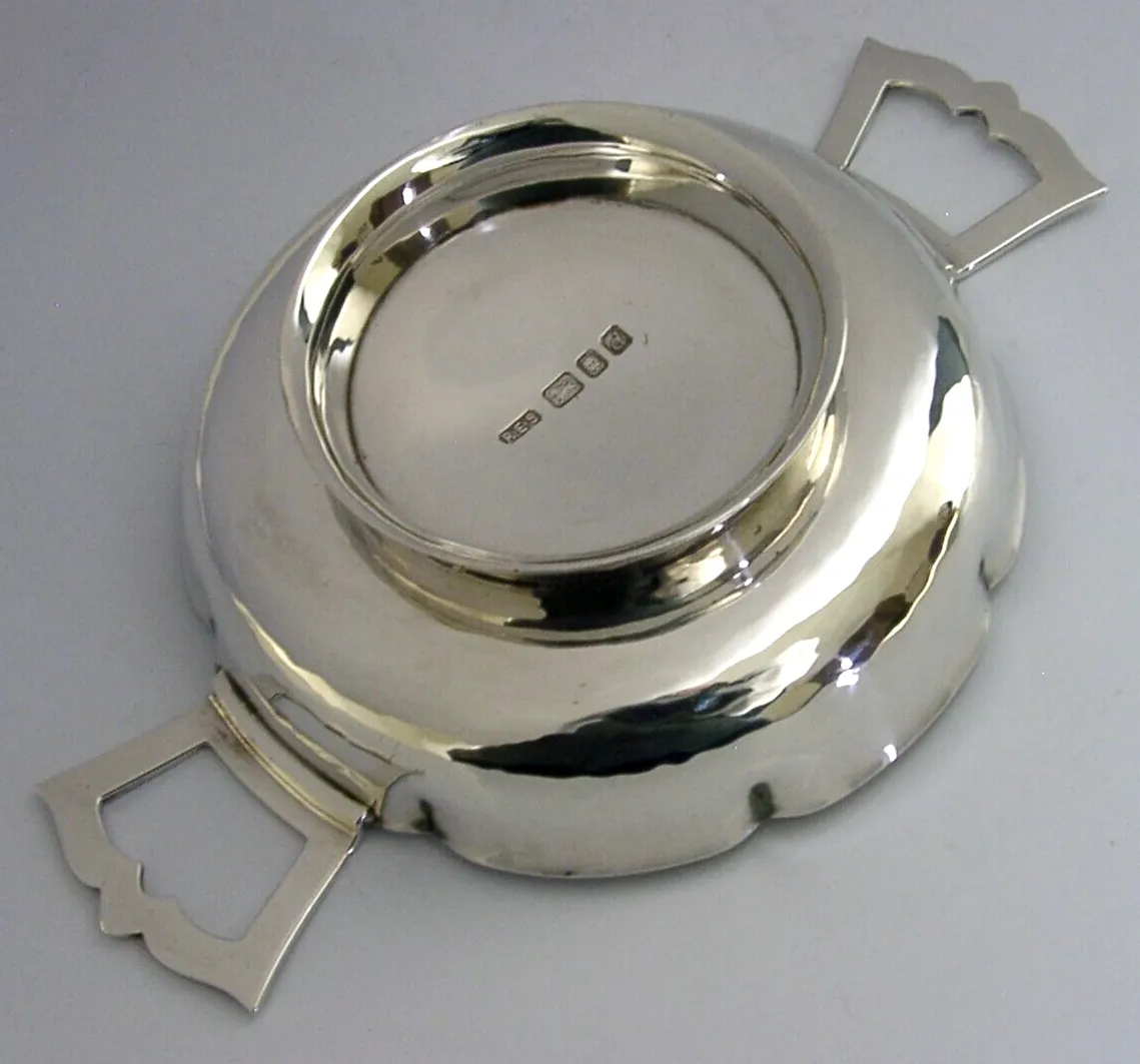 R E Stone Sterling Silver Planished Quaich Cup Bowl 1959 Arts & Crafts 109g photo Home Decor