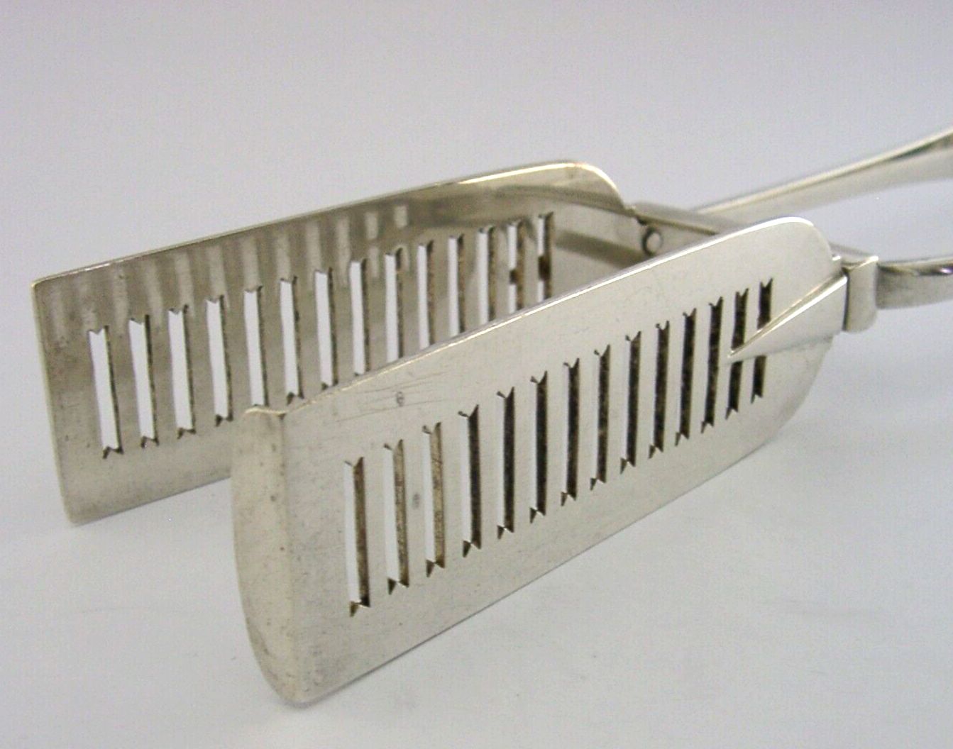 Victorian Walker Family Crested Sterling Silver Serving Tongs 1885 Antique 160g photo 380.0