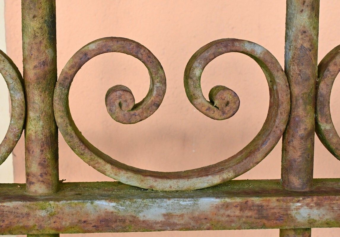 photo furniture Important Iron Property Gate – Part 1 Of The 19th Century
