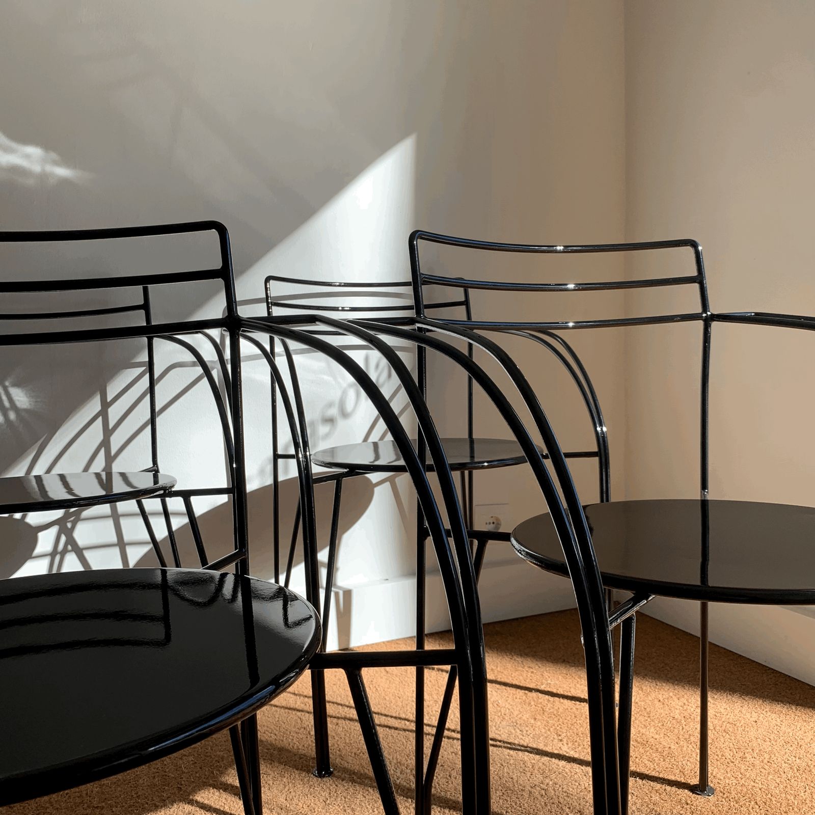 Pascal Mourgue Metal Armchairs, France, 1980s photo vinterior