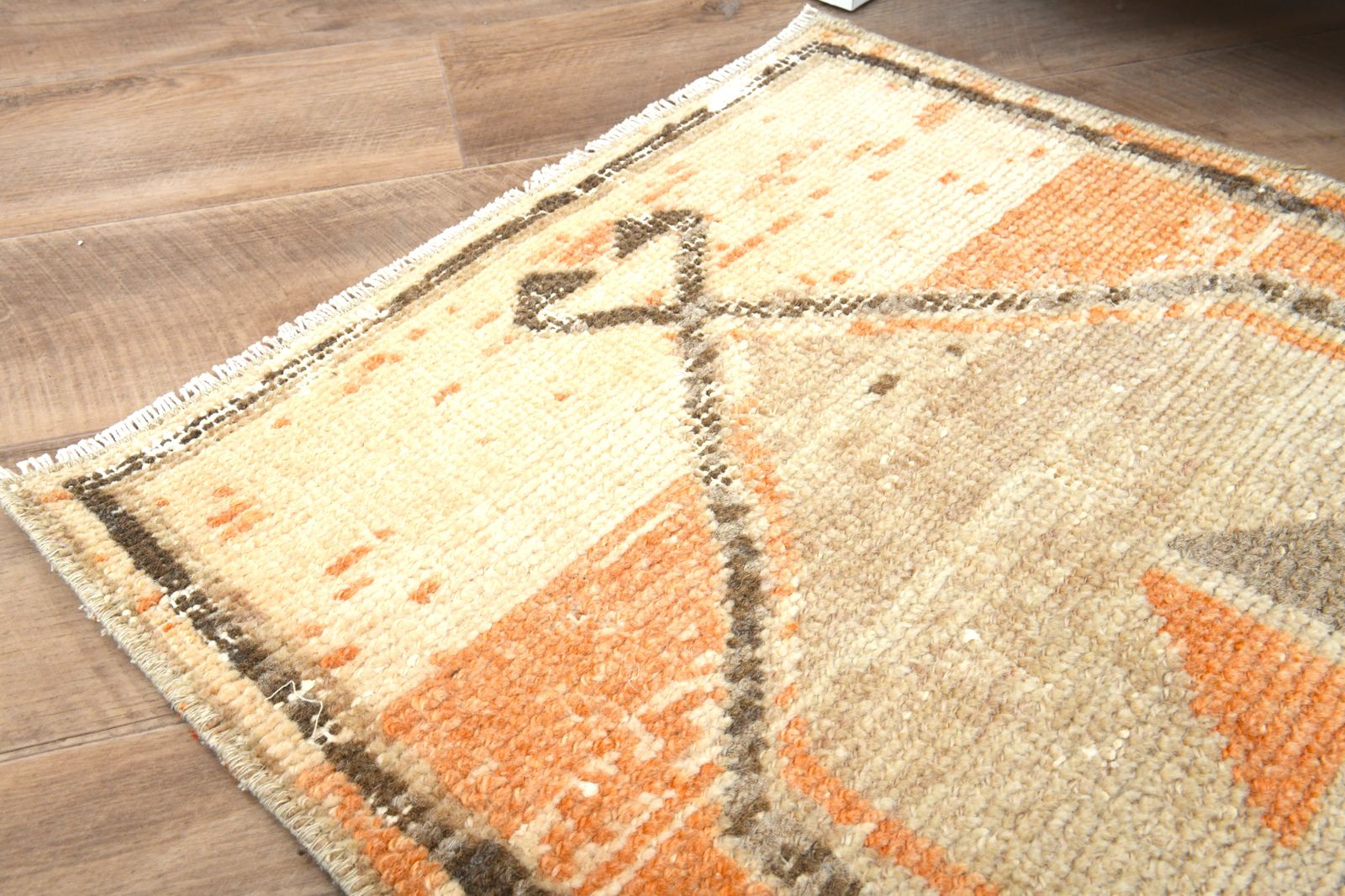 1'9x3 Ft, Boho Chic Decor Turkish Mini Rug, Handmade Oushak Small Carpet, Entryway Decor, Bedside Mat, Wool photo for sale
