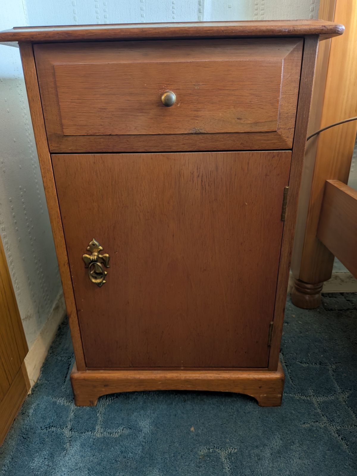 Stag, Beautiful Example Of Mid Century Quality. Bedside Cabinet photo vinterior