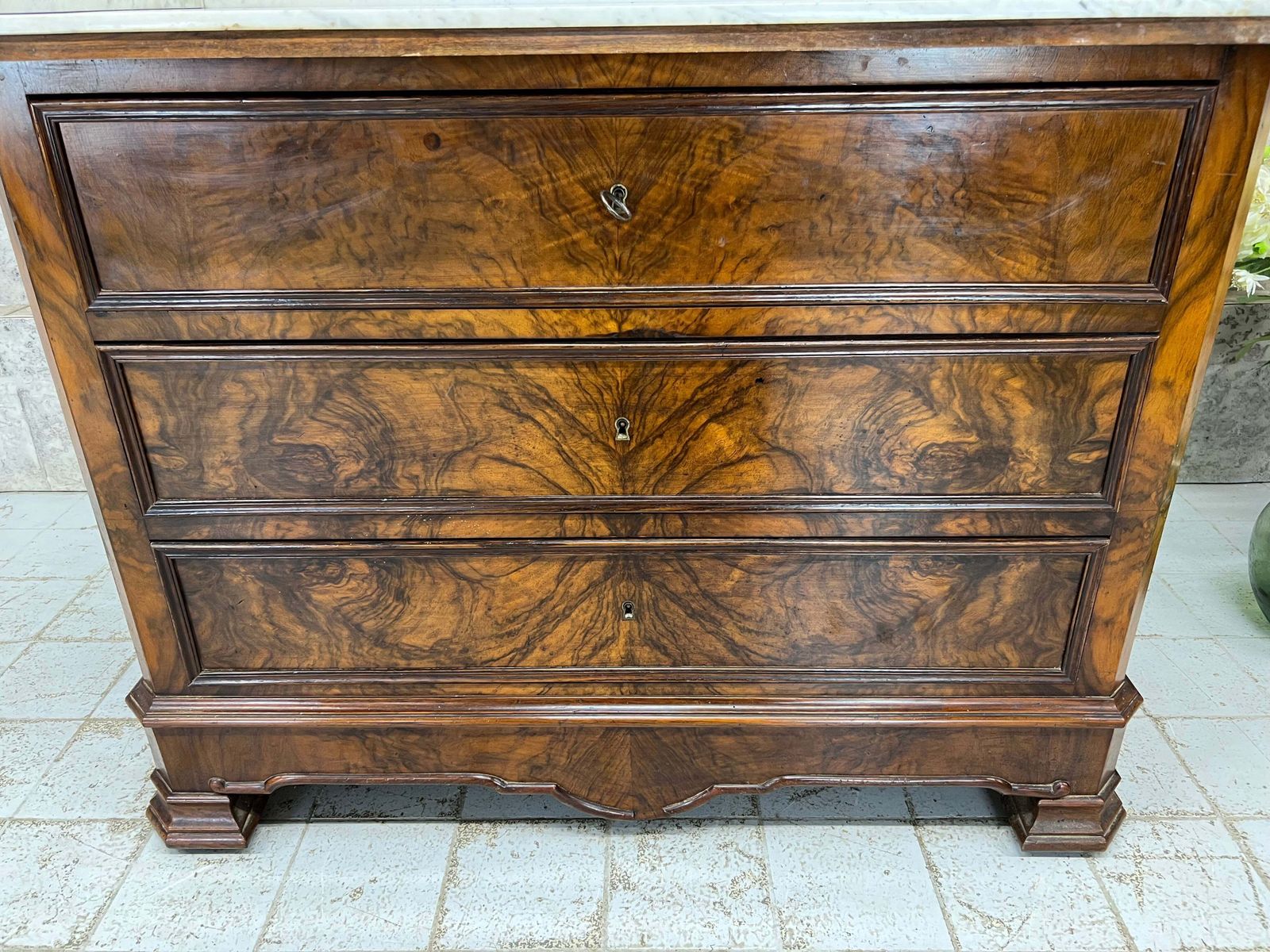 photo vintage Trans Atlantic Liner Marble Chest Of Drawers Wash Stand With Opening Lid