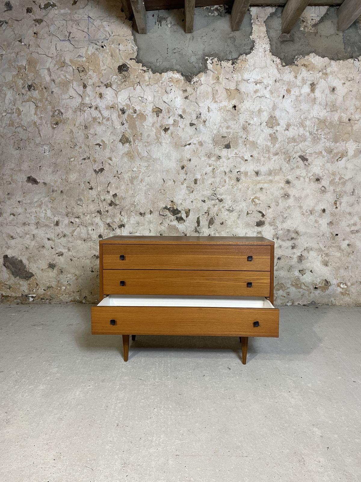 Wooden Convenient  Chest Of Drawers photo 664.0