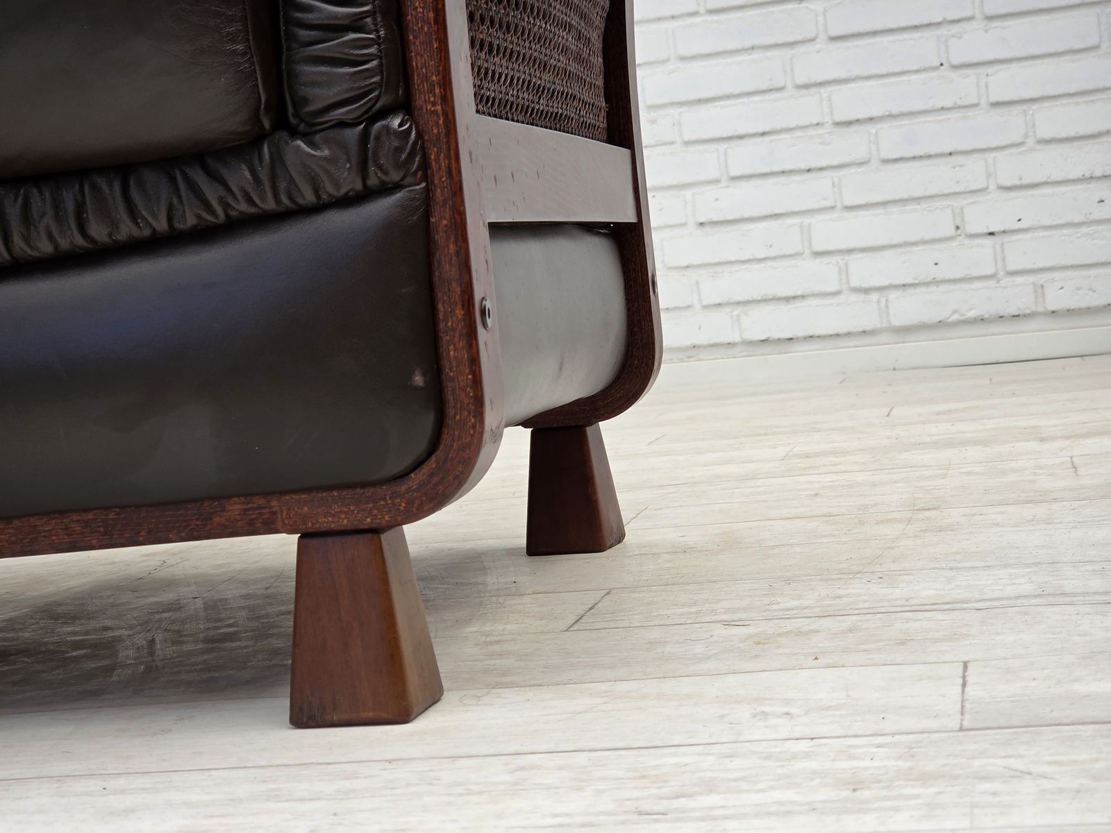 Meubels Scandinavisch 3 Zitsbank, Jaren 1970, Meubelleer, Teakhouten Poten, Gebogen Hout. photo