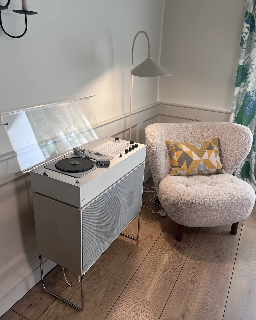 Audio 300 With L 60 By Dieter Rams For Braun Atelier, 1970's photo vinterior
