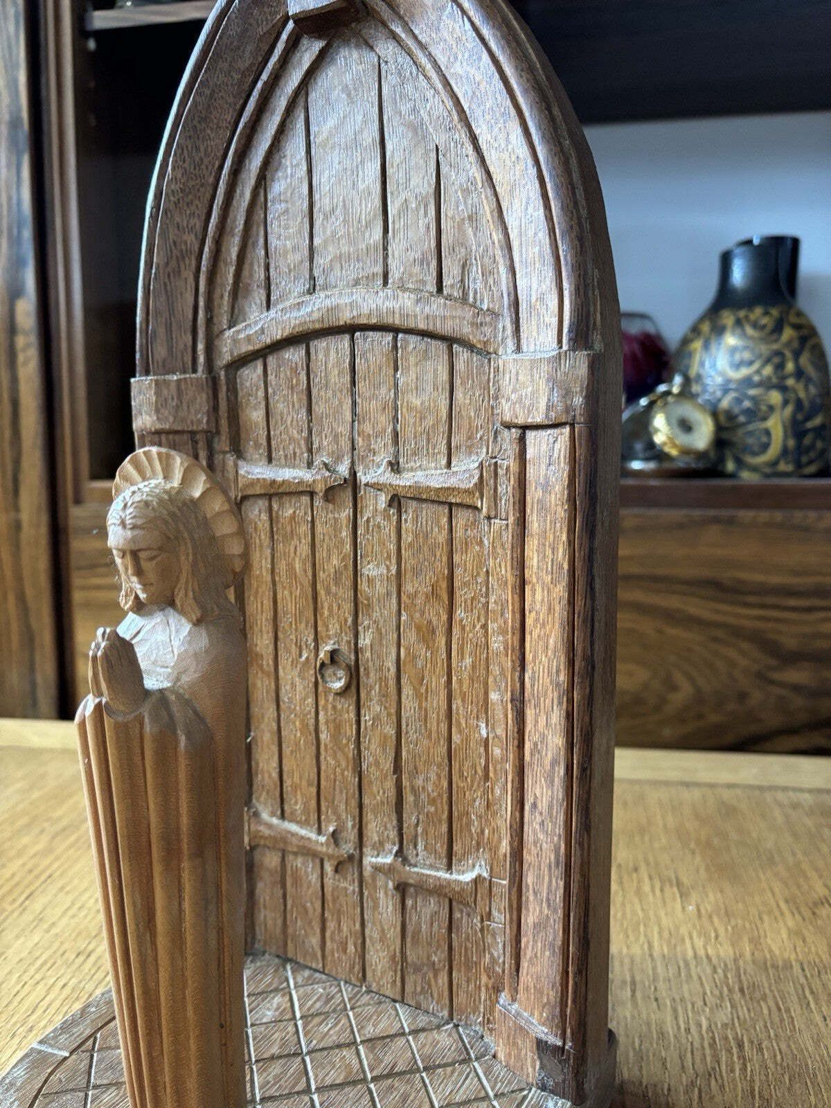 Mid Century Carved Oak Table Lamp Base photo vinterior