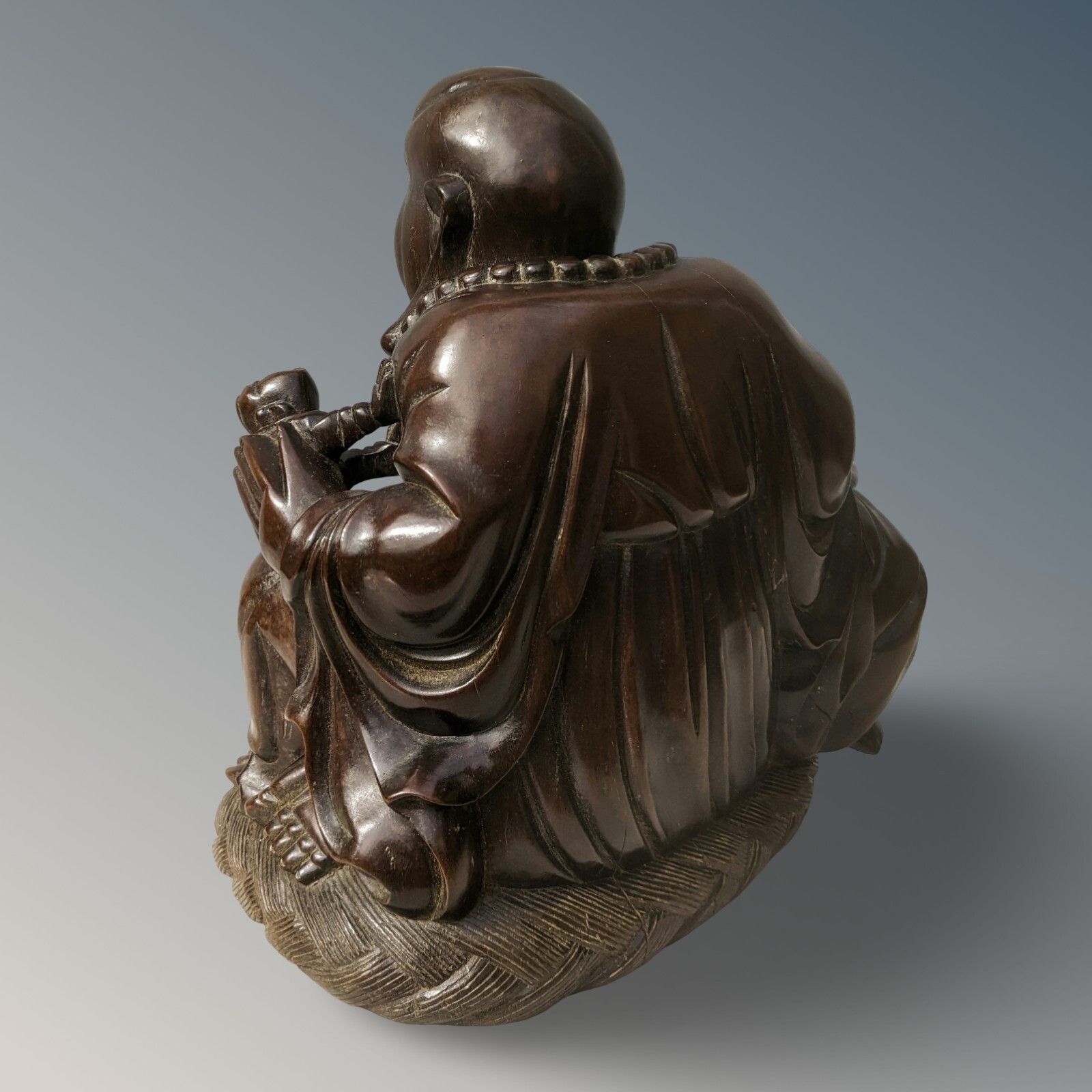 photo furniture Large Antique Chinese Carved Hardwood Buddha